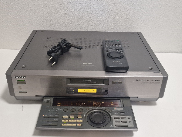 Sony EV-S9000 Video8 Stereo Recorder Highend Gerät Revidiert