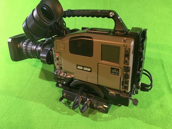 Ikegami DNS-201W Camera mit Zubehör