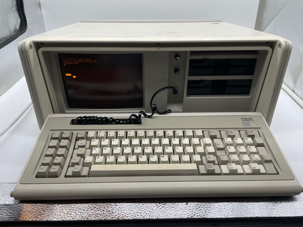 Vintage IBM 5155 Koffer PC Komplett schaltet noch ein