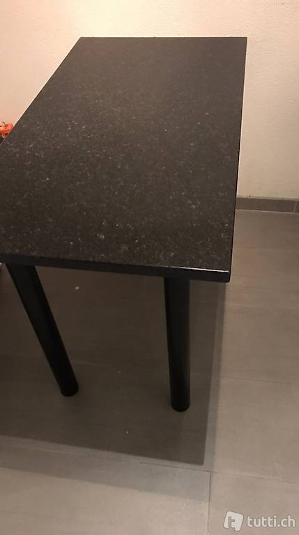 Tisch Granit